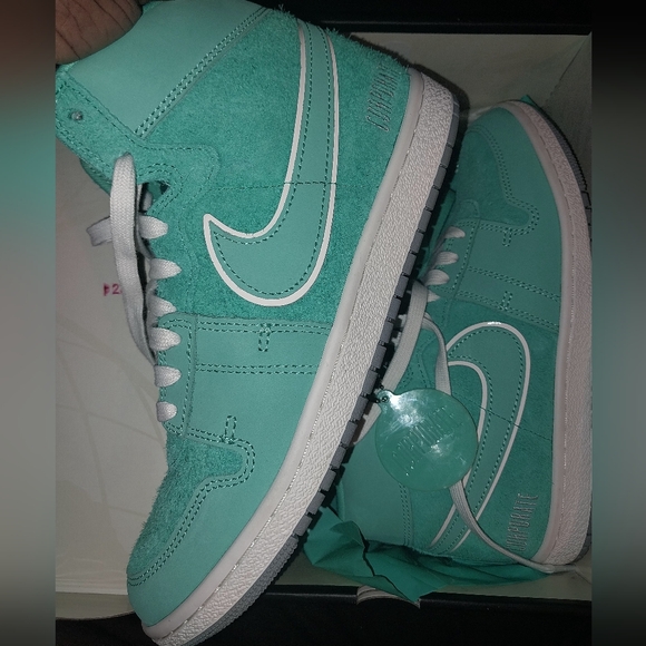 Jordan Airship ×Corporate Got EM - Picture 6 of 12